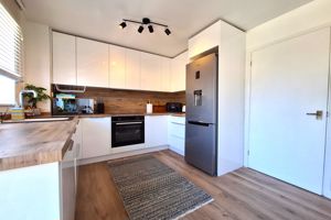 Kitchen - click for photo gallery